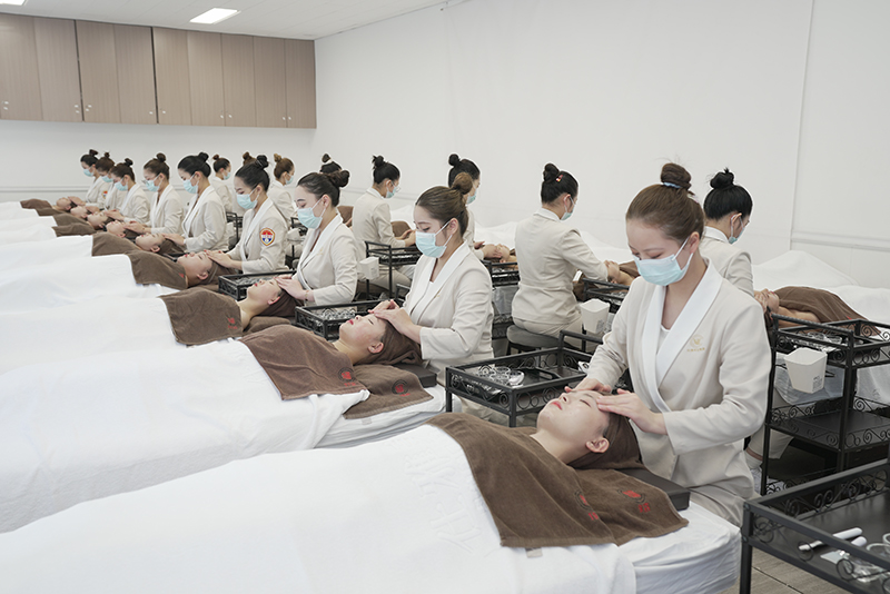 学美容美发：手握一技之长，点亮美业人生